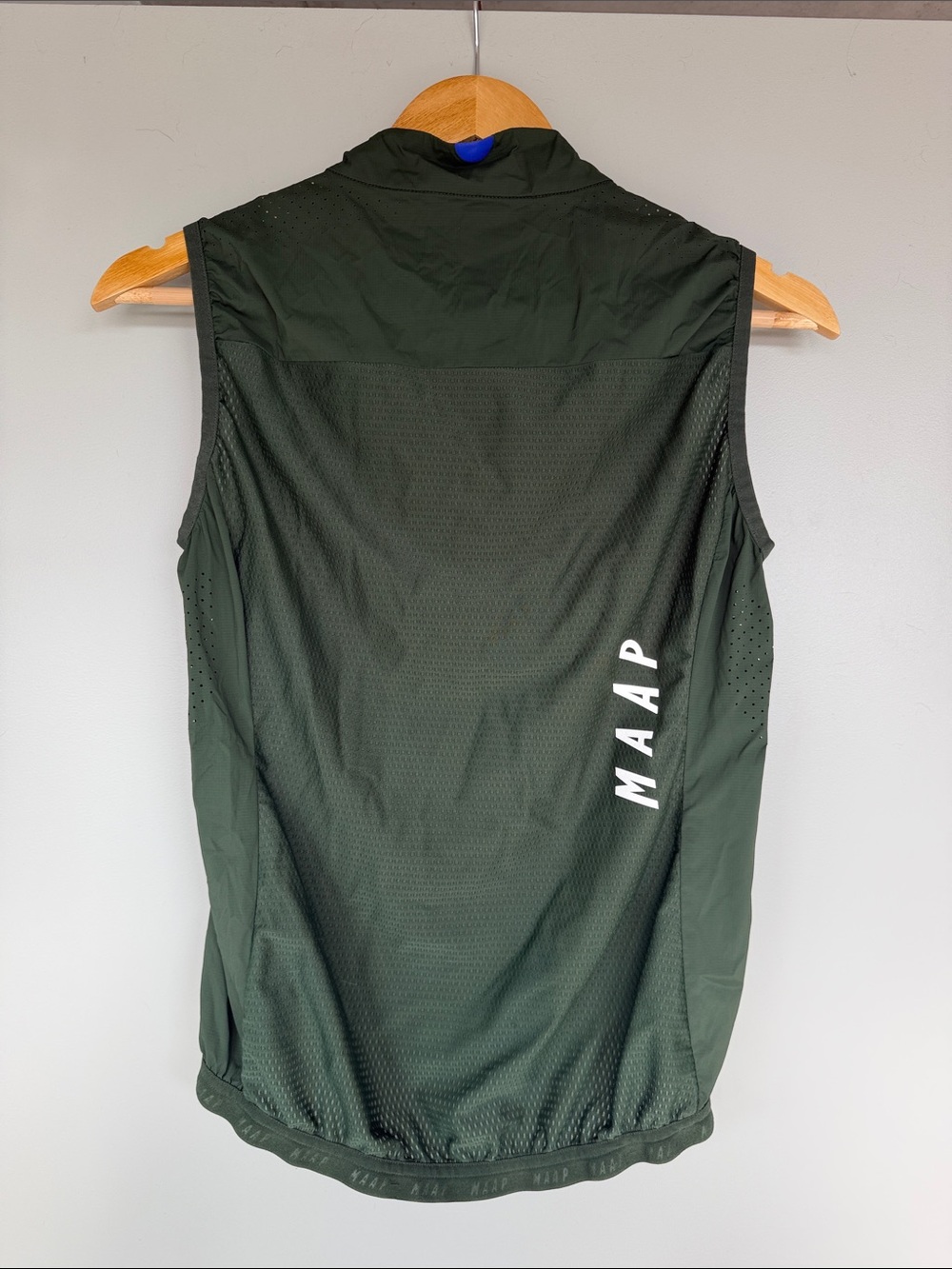 MAAP Wind Vest - Picture 2 of 5